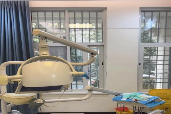 重慶中三口腔醫(yī)院設(shè)備