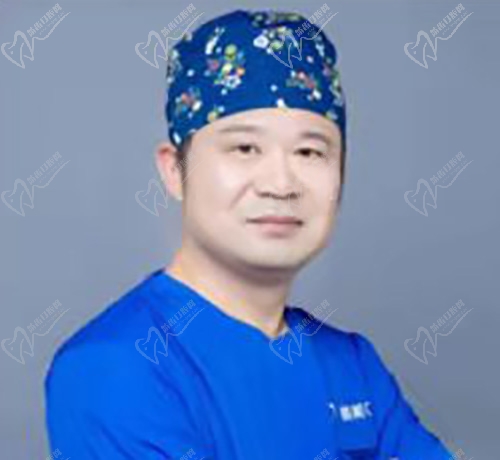 永州市雅美口腔門診部總院長呂杰輝