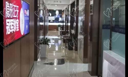 成都新橋口腔過道