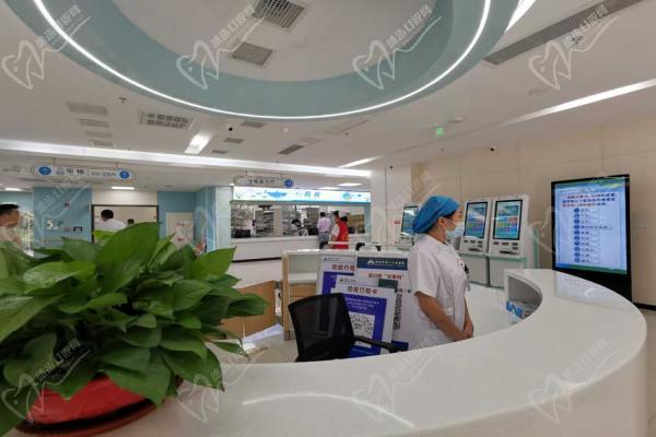 郴州市第 一人民醫(yī)院眼科護(hù)士站