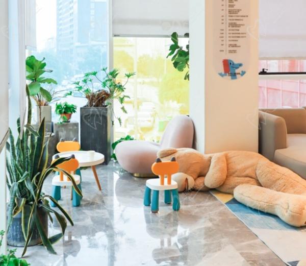 重慶多樂(lè)兒童齒科(謝家灣萬(wàn)象門診)