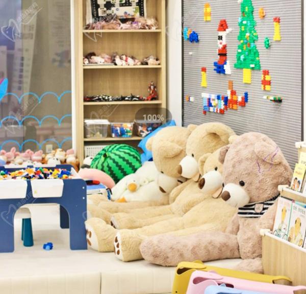 重慶多樂(lè)兒童齒科(謝家灣萬(wàn)象門診)