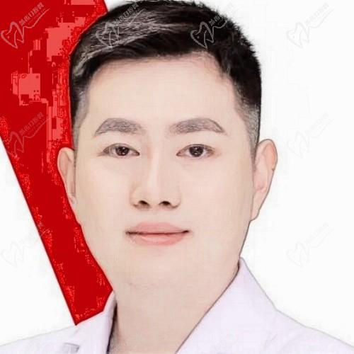 王廣超